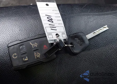 2015 Chevrolet Tahoe Lt z USA, uszkodzony, nr VIN 1GNSCBKC9FR111001